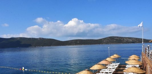 Kültür Bakanlığı Bodrum'da halk plajı açılışını yaptı.