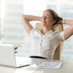 Masa başında çalışanlara 6 sağlık önerisi