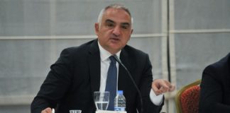 Turizm Bakanı TÜRSAB dışındaki dernek başkanları ile bir araya geldi