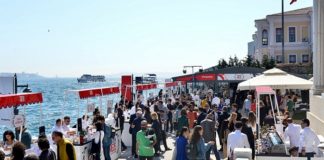 Yeniden Meze Festivali’ne yoğun ilgi