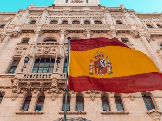 İspanya ve Umman Arasında Turizm ve Enerji Alanında 6 Yeni Anlaşma İspanya’da Turizm Yatırımlarında Patlama