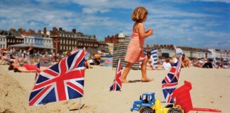 Enflasyon İngiliz ailelerin tatil tercihlerini değiştiriyor İngilizlerin 2024 Seyahat Tercihlerini