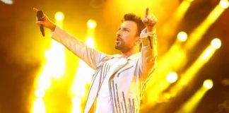 Megastar Tarkan yılbaşı gecesi Kıbrıs Elexus Hotel sahnesinde