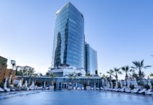 İşte en iyi havuzlu İstanbul otelleri Organizasyonların doğru adresi; Hyatt Regency İstanbul Ataköy