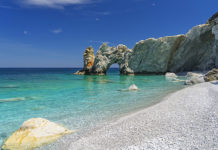 Skiathos Adası plajlarıyla bir numara oldu