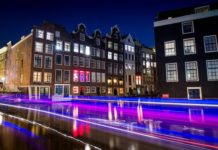 Turistler için şimdi de “erotik merkez” kuracak