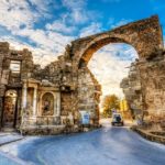 Antik Side’nin Restore Edilen Athena Tapınağı Yeniden Ziyaretçilerini Ağırlıyor