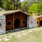 Turizmde doğa dostu bir proje: Hobbit Evleri