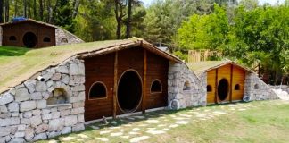 Turizmde doğa dostu bir proje: Hobbit Evleri