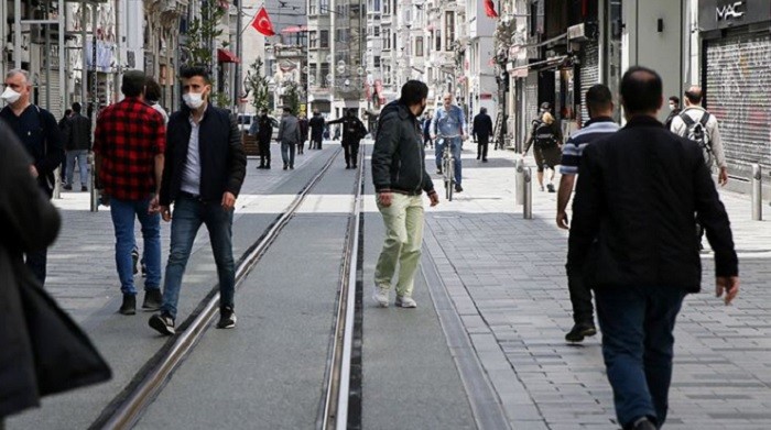 İstiklal Caddesi yeniden yaya trafiğine açıldı