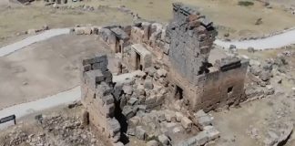 Zerzevan Kalesi, salgına rağmen turistlerin ilgisini çekmeye devam ediyor