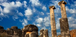 1800 yıllık “Lidya Yazıtı” ait olduğu topraklara geri döndü