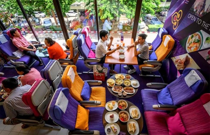 Thai Airways - konsept restoran