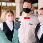 Unutulan turizm işçileri borç batağına girdi Turizm Çalışanları İçin Portör Muayenesi ve Akciğer Filmi Zorunluluğu Getiriliyor