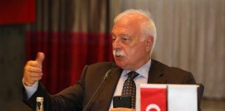 Bahattin Yücel: Seyahat acentacılığı mesleği bir gerileme içerisinde 54. Dönem Turizm Bakanlığı görevini üstlenmiş olan TÜRSAB eski Başkanlarından Bahattin Yücel