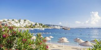 Otel plajlarına dökülen kuvars tozu nedir, sağlığa zararlı mıdır?