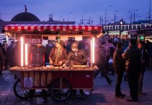 İstanbul’un olmazsa olmazı 15 sokak lezzeti