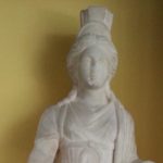 Bin 700 yıllık ana tanrıça heykeli Türkiye yolunda