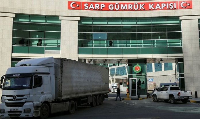 Türkiye’nin Gürcistan sınırında bulunan Sarp Sınır Kapısı’ndan 2019 yılında 6 milyon 796 bin 726 yolcu giriş-çıkış yaptı