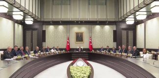 Kabine toplanıyor: Tek gündem deprem Kabine toplanıyor: Tek gündem deprem