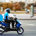 Aşçılar moto kurye oldu