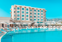 Bir otel daha kapatma kararı aldı