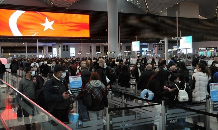 İstanbul Havalimanı yolcu karşılama için acentalara ve rehberlere açıldı