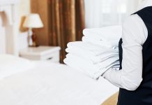 Bir başarı hikayesi: Temizlikçilikten otel sahipliğine!