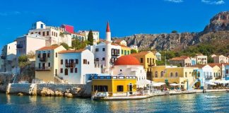 Koronavirüsten arınan ilk ada tatil sezonuna hazır Yunanistan'a Kapıda Vize Dönemi: Türkiye'den 7 Günlük Turist Vizesi ile Ziyaret Edilecek 10 Ada