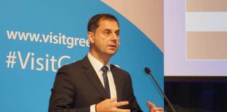 Yunanistan Turizm Bakanı’ndan Rusya ziyareti