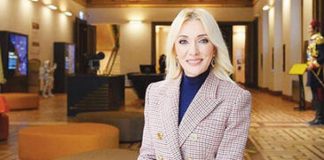 Turizm bakanının eşi paylaştı