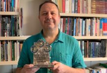 Şerif Yenen’e “Meslekte Üstün Hizmet Ödülü”