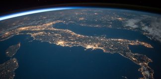 Mayıs ortasında kapılarını turizme açıyor