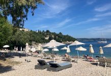 Yunanistan’ın Gözde Tatil Cennetinde İş Gücü Krizi: Her 10 Tesisten 4’ü Personelsiz