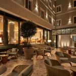 Odessa’daki ilk otelini açtı