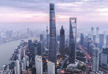 Dünya’nın en yüksek oteli hizmete açıldı