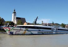 Cruisera nehir turlarına başladı