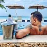 “Türkiye’deki bazı oteller Rus erkekleri kabul etmiyor”