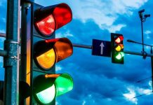 İngiltere “trafik ışığı” sisteminde yeniliğe hazırlanıyor