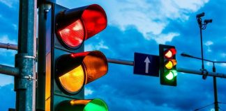 İngiltere “trafik ışığı” sisteminde yeniliğe hazırlanıyor