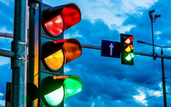 ingiltere trafik isigi sistemi