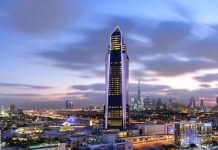Dubai’deki otelini hizmete açtı