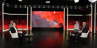 Bakan Ersoy el artırdı