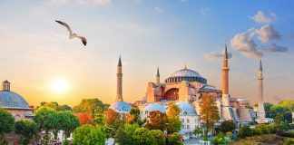 Ayasofya’ya Ücretli Giriş Kararı Rusya’da Nasıl Karşılandı? Ayasofya'ya Ücretli Giriş Kararı