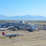 Turizm bölgelerindeki havalimanları kaç yolcu ağırladı?