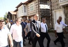 Turizm Bakanı Ersoy’un köyünde sit alanına duvar ördüler