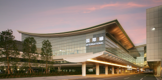 Bir ülke daha sınırlarını açıyor