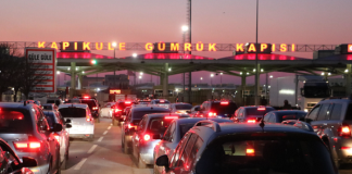 Bulgaristan’dan Türkiye’ye turist akını Yabancı Plakalı Araçlar ile Türkiye'ye Gelecekler İçin Duyuru