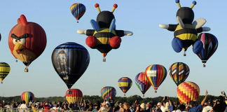 En büyük balon festivali başladı