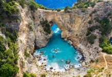 Antalya’ya 3 ayda hava yoluyla gelen turist sayısı 800 bine yaklaştı Antalya Gazipaşa Delik Deniz ve Kral Koyu